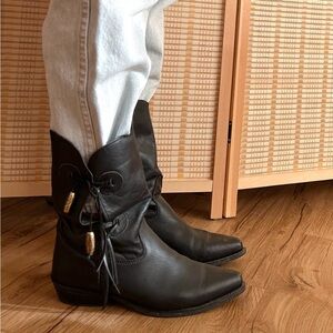 Vintage western boots